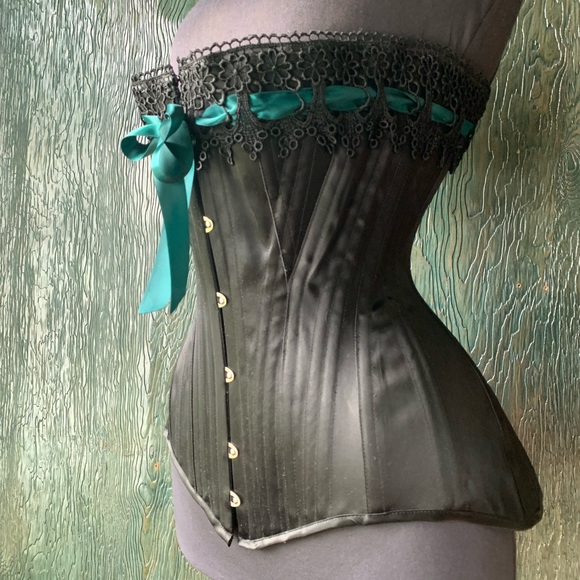 Sample sale ready to ship S- Curve Edwardian steel boned corset waist to 30 “ - Picture 3 of 7